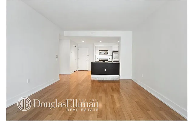 Rented by Douglas Elliman | media 23