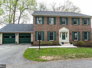 5 Oak Tree Ct, Lutherville Timonium, MD 21093
