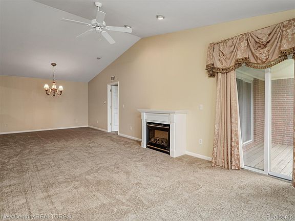 2nd image of 16476 Radison Dr