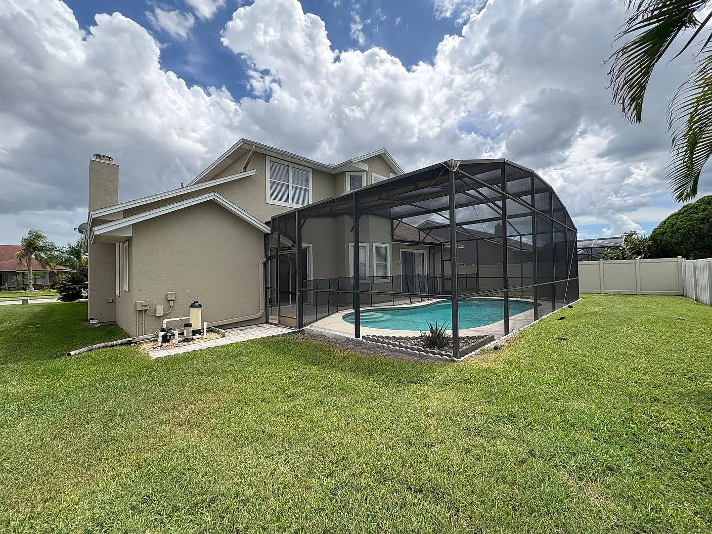 Beautiful 4 Bedroom 3.5 bath plus Bonus Room in Eagle Lending! — Photo 4