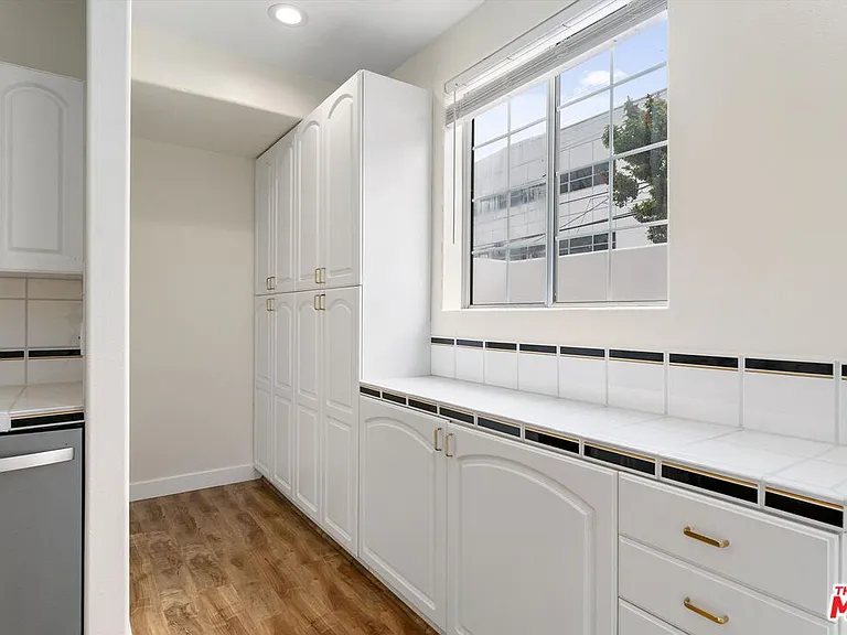 1338 Yale St #C — Photo 15