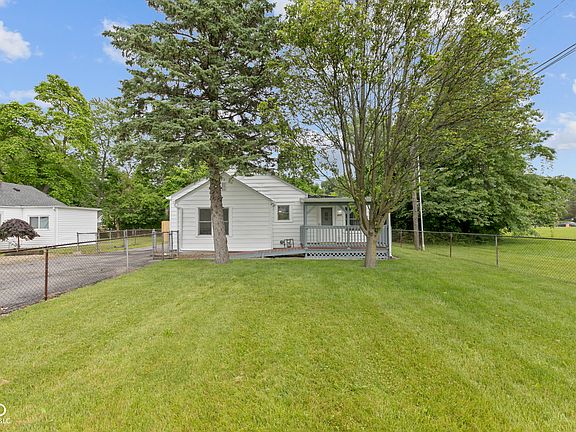 4th image of 3809 N Kercheval Dr