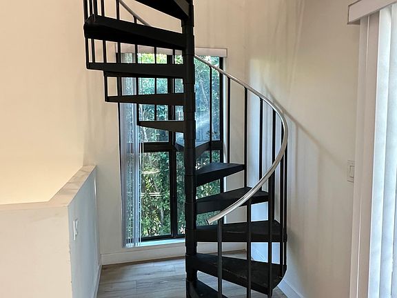 5th image of 4262 Fulton Ave #1