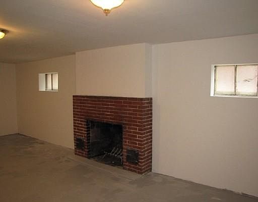 3rd image of 1104 N Fair Oaks Ave