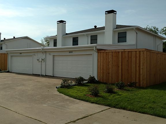 2nd image of 2323 Cales Dr