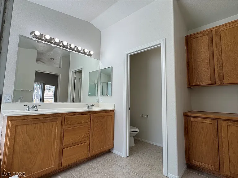 5029 Ivy Creek Ct — Photo 34