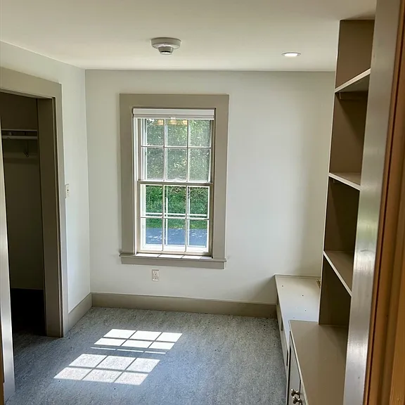 831 Lexington Rd — Photo 18