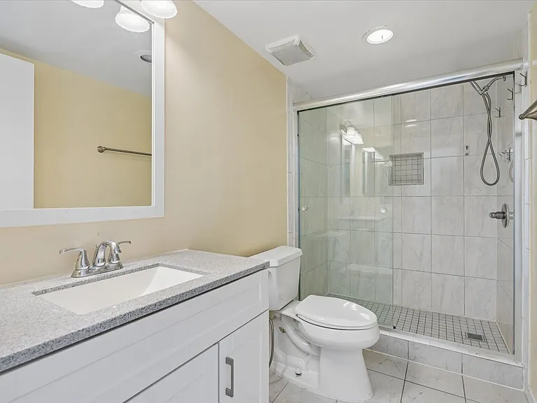 1245 13th St NW — Photo 11