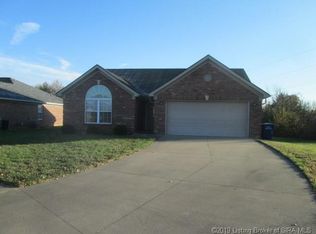 2007 Oak View Dr, Sellersburg, IN 47172