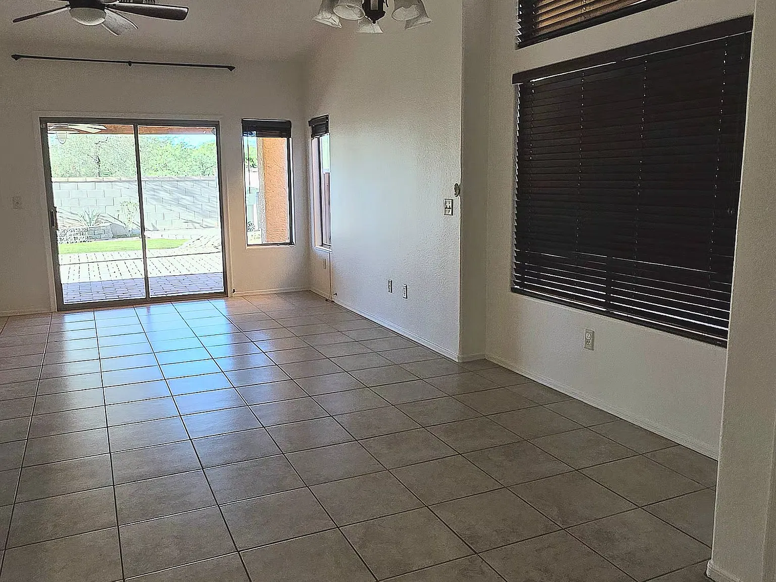 2 bed, 969 sqft, $1,500 — Photo 3