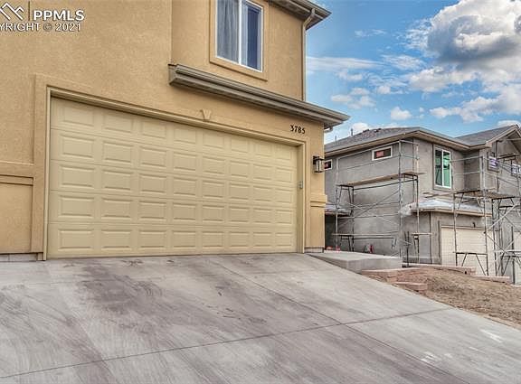 3rd image of 3785 Venice Grv