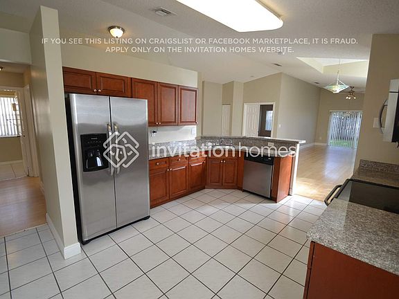4th image of 17132 NW 11th St