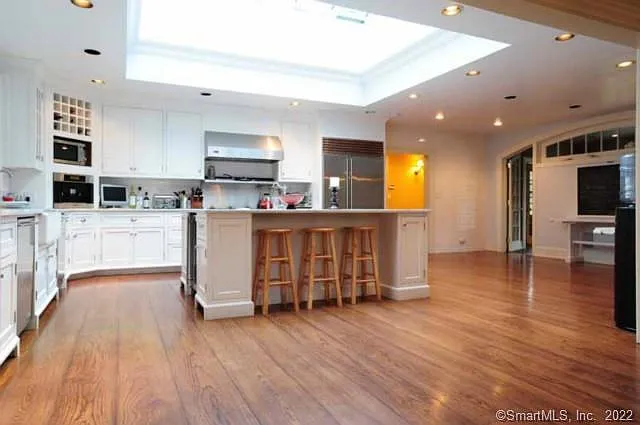 10 Sunny Ridge Rd — Photo 6