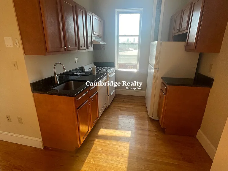 1185 Commonwealth Ave #20T — Photo 1