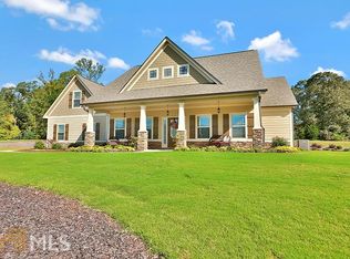 319 Country Lake Dr, Senoia, GA 30276