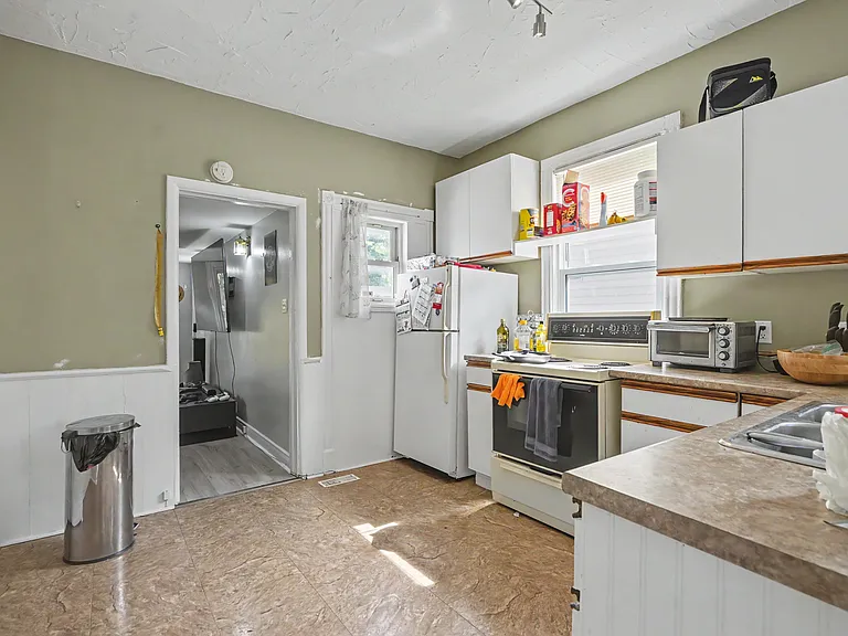 459 South St — Photo 16