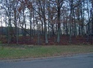 44 Coventry Ln, Binghamton, NY 13903
