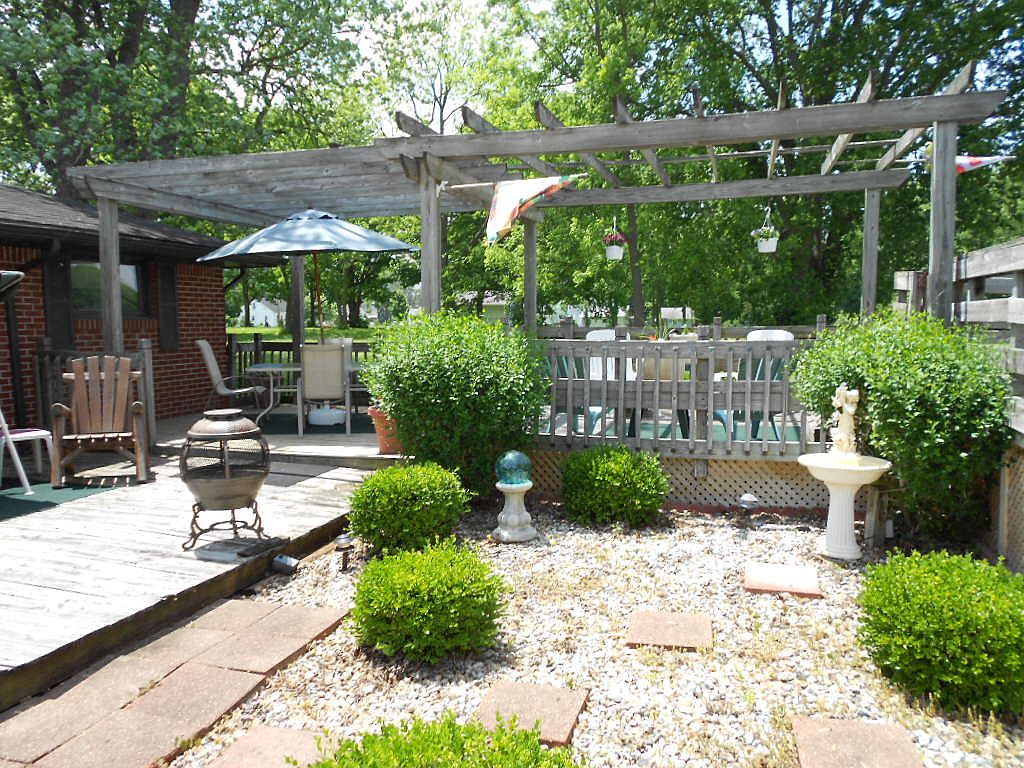 1600 Lindberg Rd, Anderson, IN 46012 Zillow