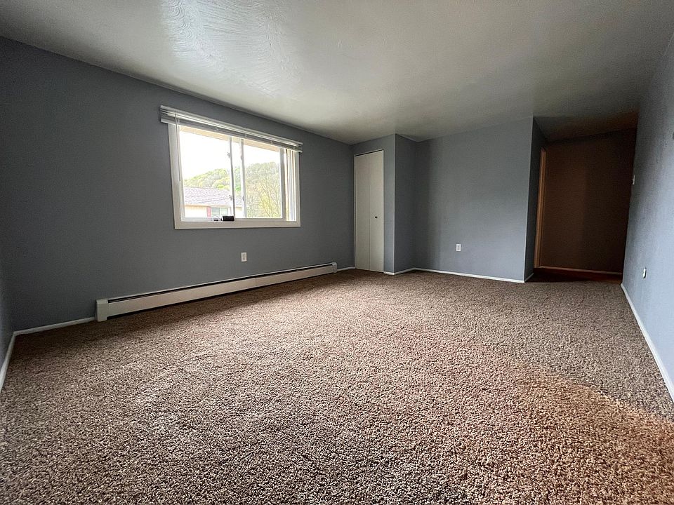 2nd image of 22 Main St #6