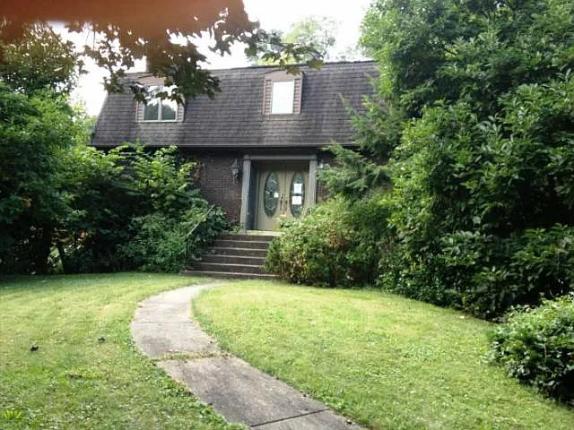 2260 Beulah Rd photo 1