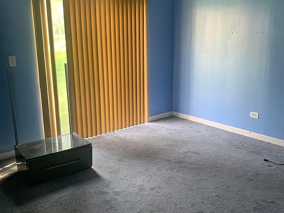 4th image of 301 Elwood Ct