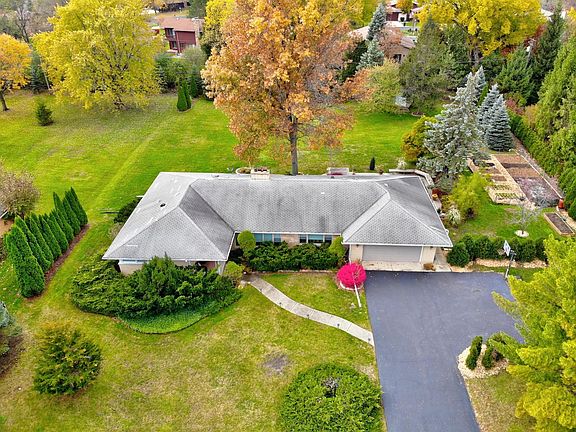 3rd image of 1500 Christina Ln