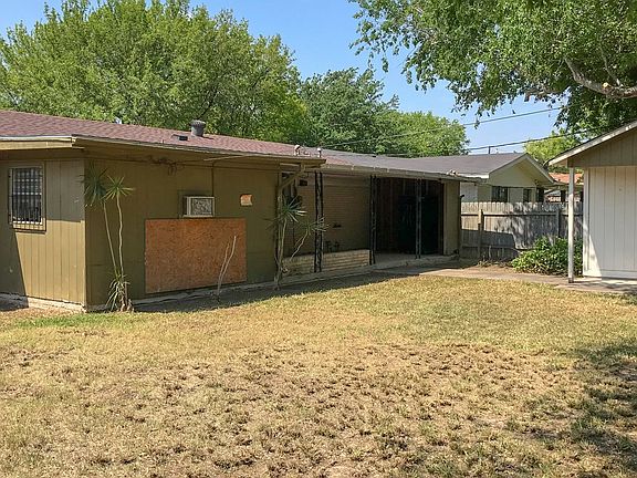 5th image of 2100 Highland Ave