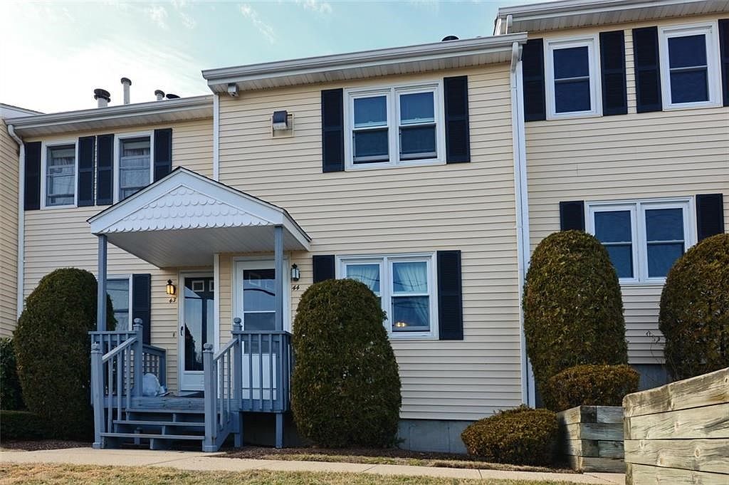 47 Ave APT 44, Johnston, RI 02919 Zillow