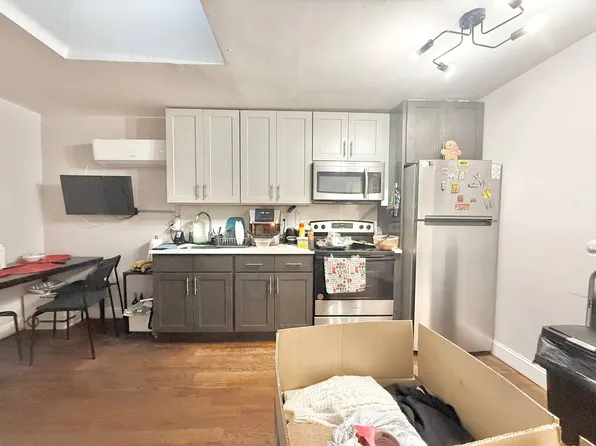 295a Macdougal Street image 1 of 7