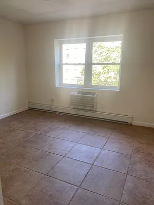 Rented by US # 1 Realty | media 15