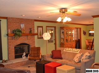 2012 Stonehedge Dr, Findlay, OH 45840