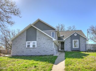 1214 Linden Ter, Neosho, MO 64850