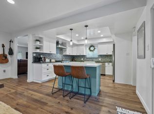 24462 Cross St, Santa Clarita, CA 91321