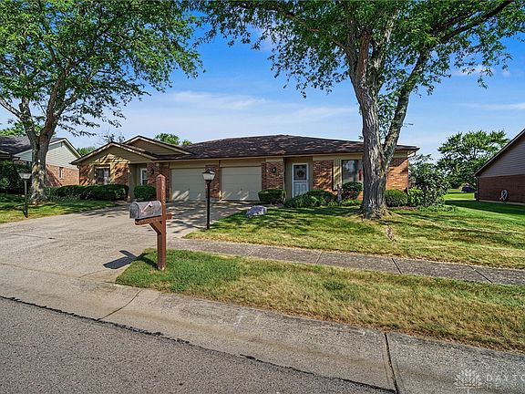3rd image of 1313-1315 Rosehaven Cir