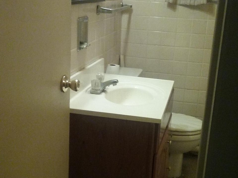 1st image of 3005 S Michigan St #3