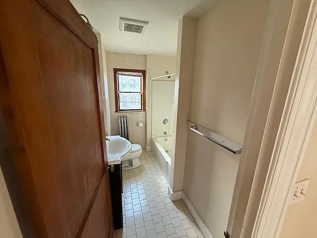 549 Hope St #A — Photo 8