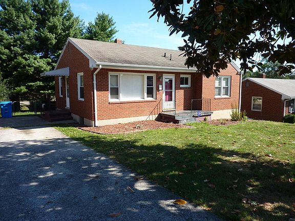 3rd image of 328 Trinkle Ave NE