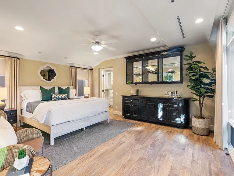8405 El Paseo Grande — Photo 52