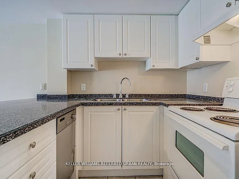 31 Sudbury St #3102 — Photo 11