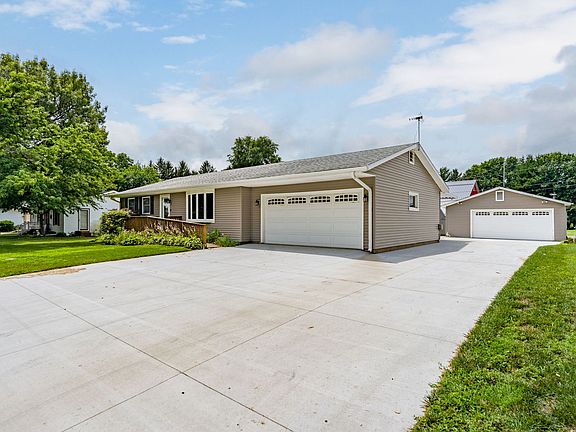 2nd image of 217 Melodie Ln