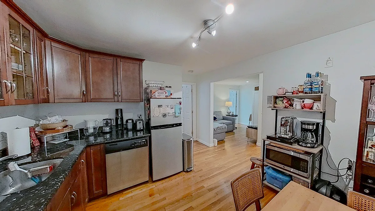 Building Photo - 15 Walbridge St #26
