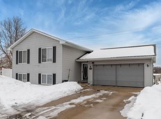1710 Pinewood Rd SE, Rochester, MN 55904