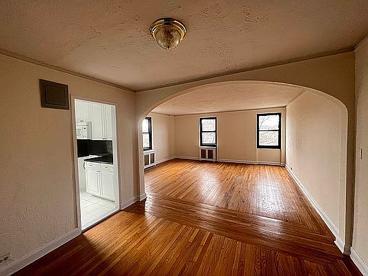 3rd image of 2601 Henry Hudson Pkwy W APT 5C