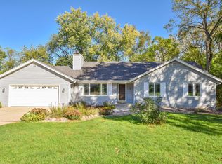 888 High St, Oconomowoc, WI 53066