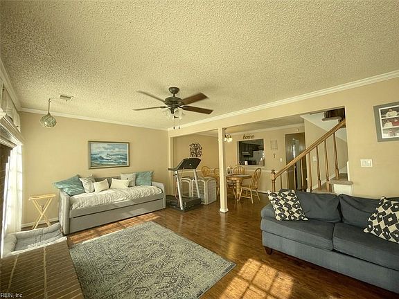 3rd image of 1611 Riverstone Dr