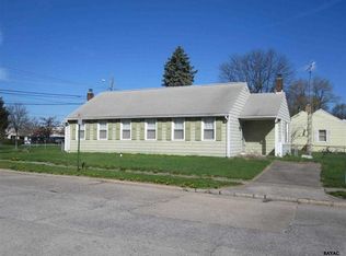 1051 Community Pl, York, PA 17404