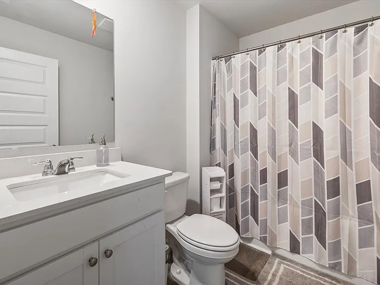 214 Ellie Way — Photo 17