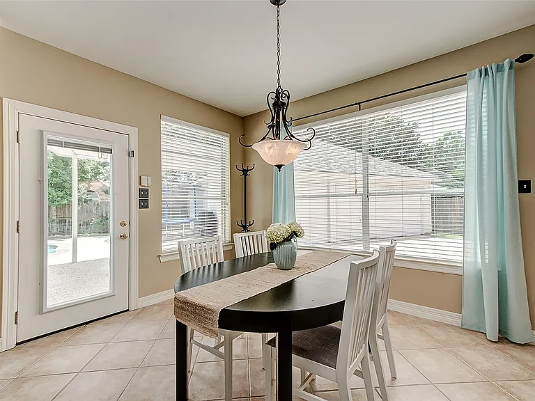 23707 Thornsby Ct — Photo 13