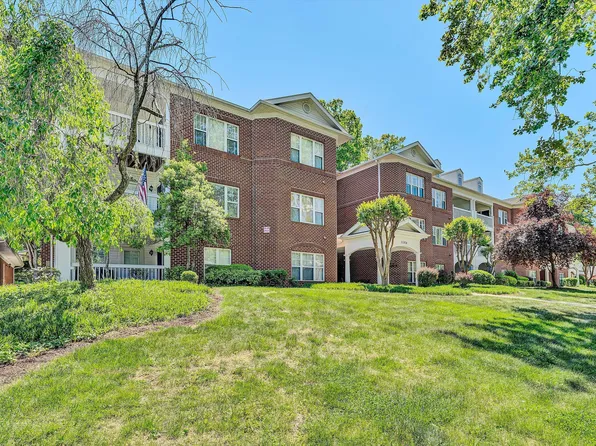 2220 Carolina Ave SW APT 305, Roanoke, VA 24014