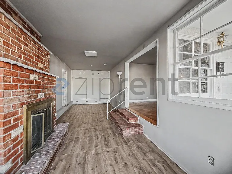 720 Mount Vernon Ave — Photo 5